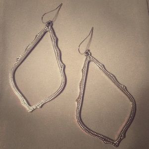 Kendra Scott “Sophee” earrings in rhodium